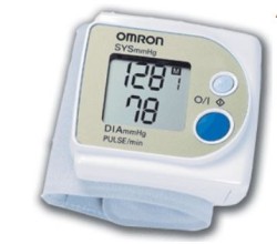 Тонометр автоматический Omron на запястье RX3